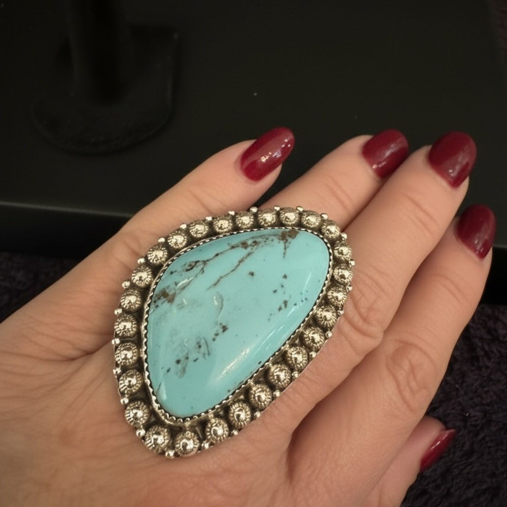 Genuine kingman Turquoise and Sterling Silver Statement Ring‎